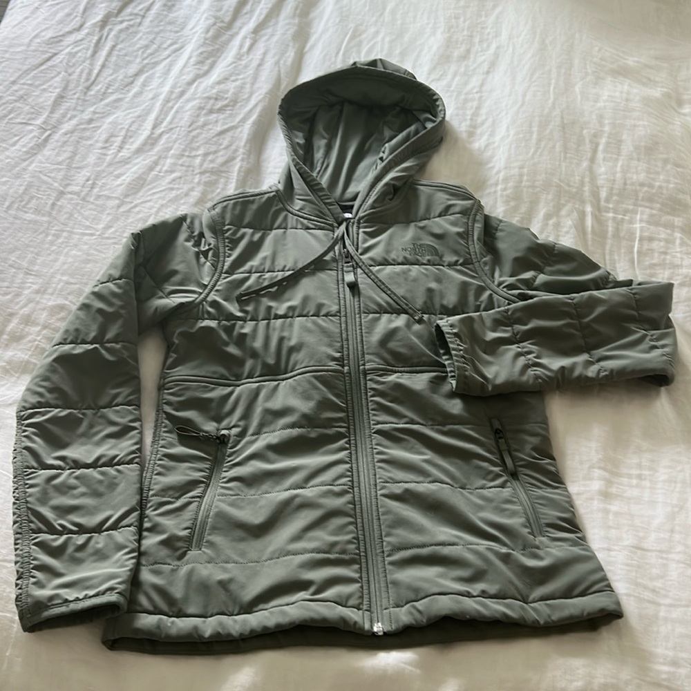 Women’s lightweight north face jacket